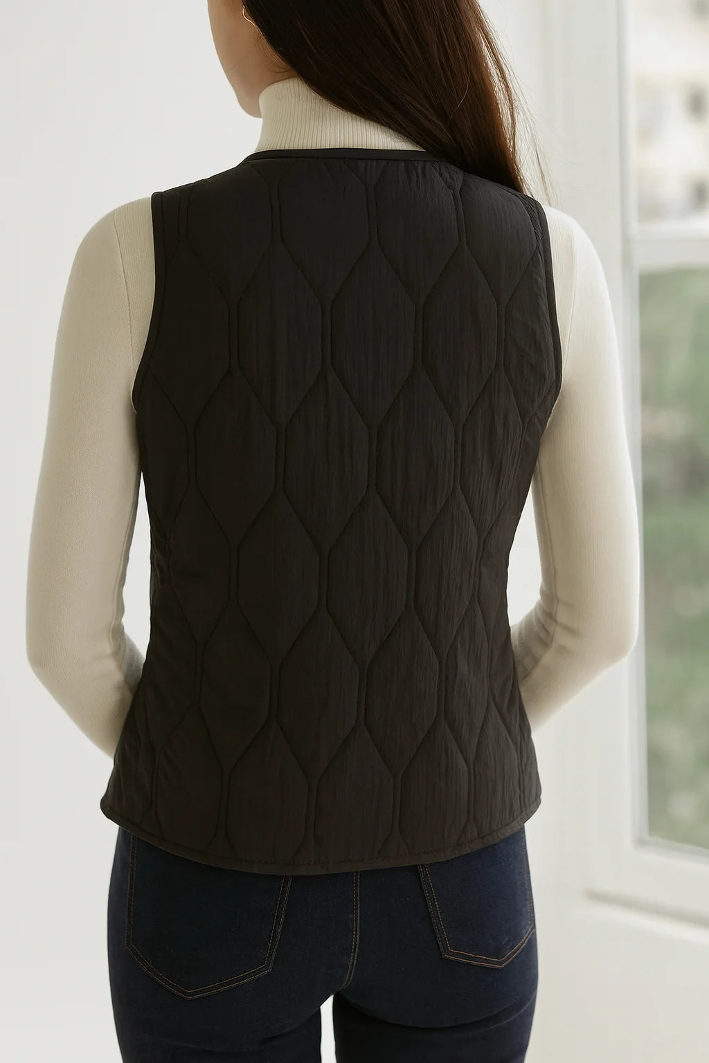 Women’s Quilted Sleeveless Vest With Soft Fur Lining