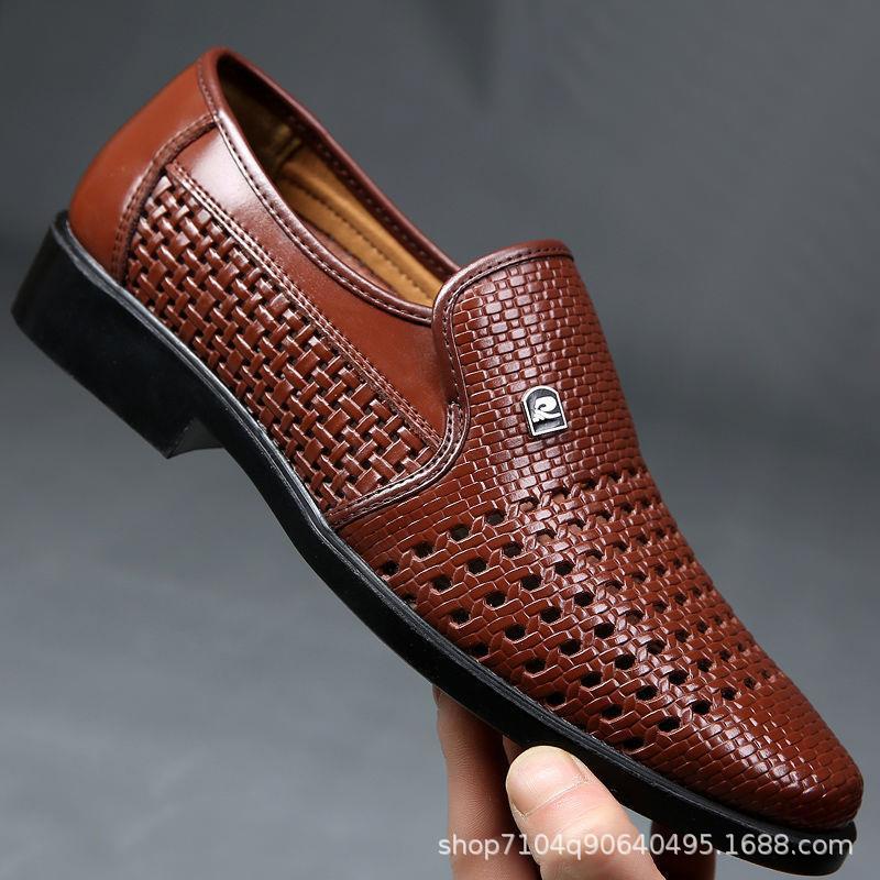 Men's sandals 2024 new summer casual hole shoes hollow men's leather sandals wholesale one piece drop shipping