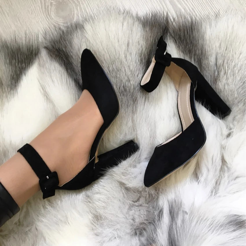 Women Fashion Pumps With Strap