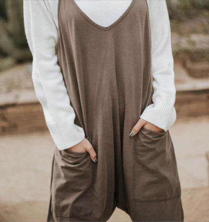 2024 European and American women's clothing Amazon size independent station hot-selling solid color zipper patch pocket suspender jumpsuit fat hip pants