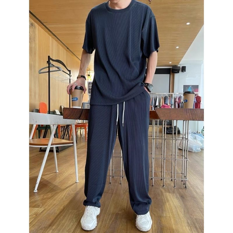 Ins Korean version of the trend elastic silky drape louvers summer thin section breathable comfortable loose casual suit men
