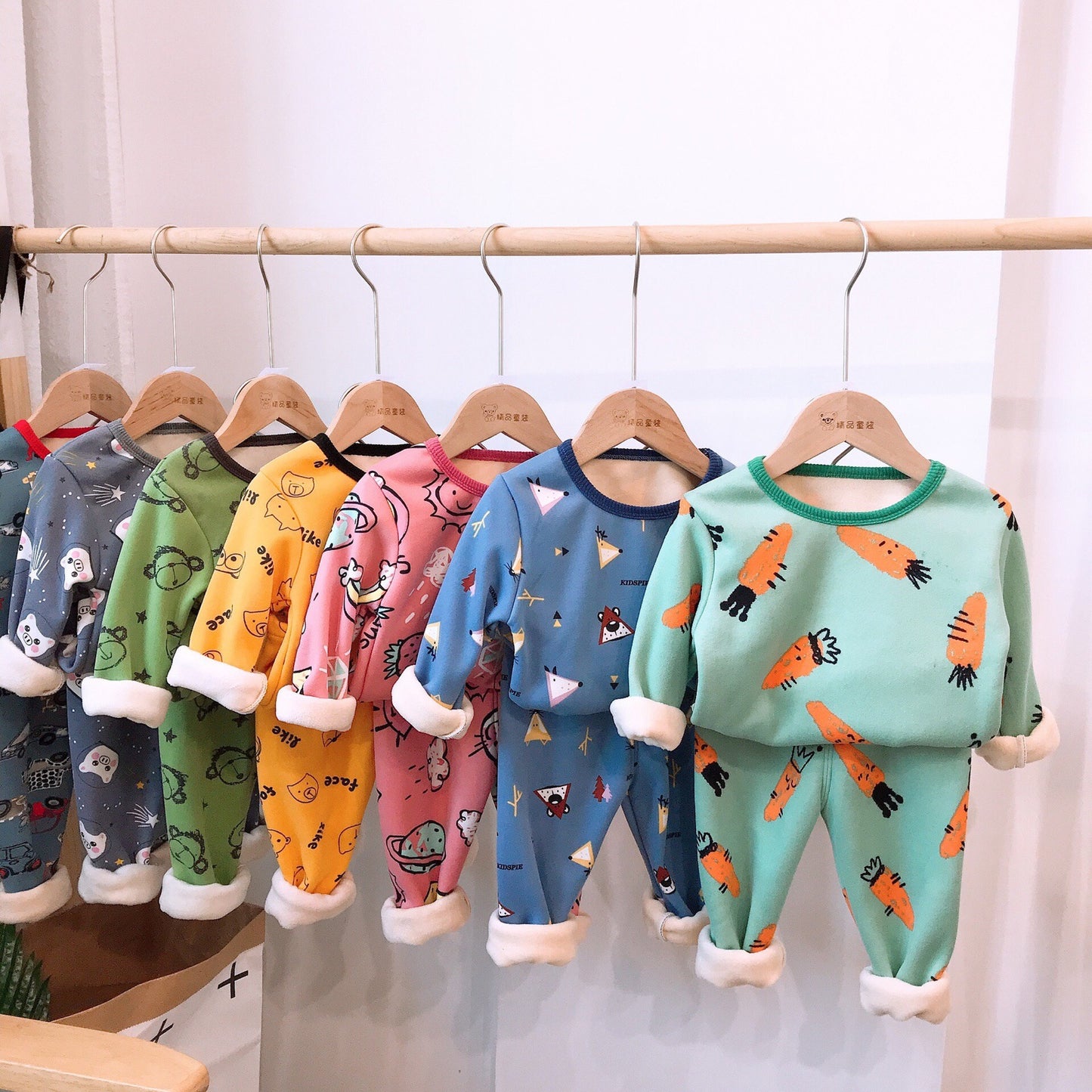 Children's thermal underwear set plus velvet and thickened winter boys' baby autumn clothes autumn pants girls' warm clothing set