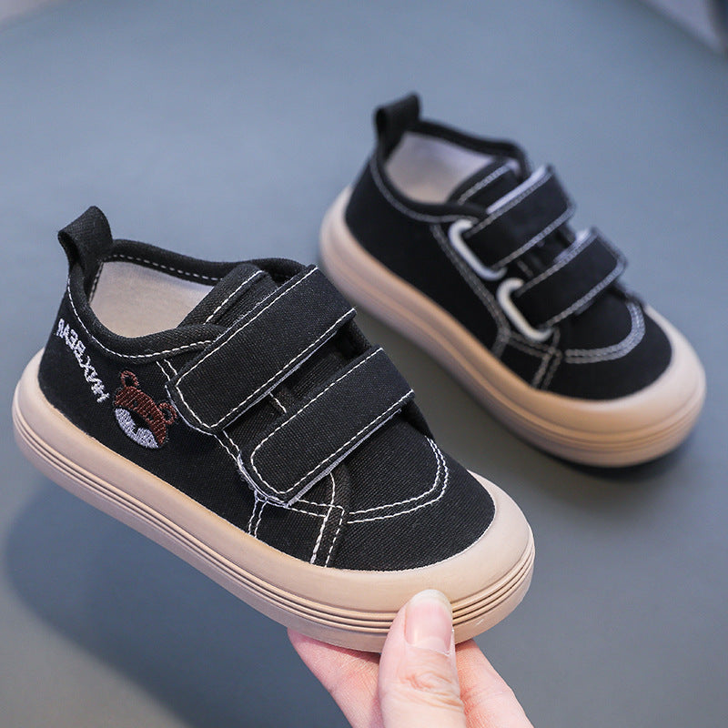 Children's shoes wholesale children's canvas shoes girls' skate shoes small and medium children's Velcro male baby kindergarten soft-soled indoor shoes
