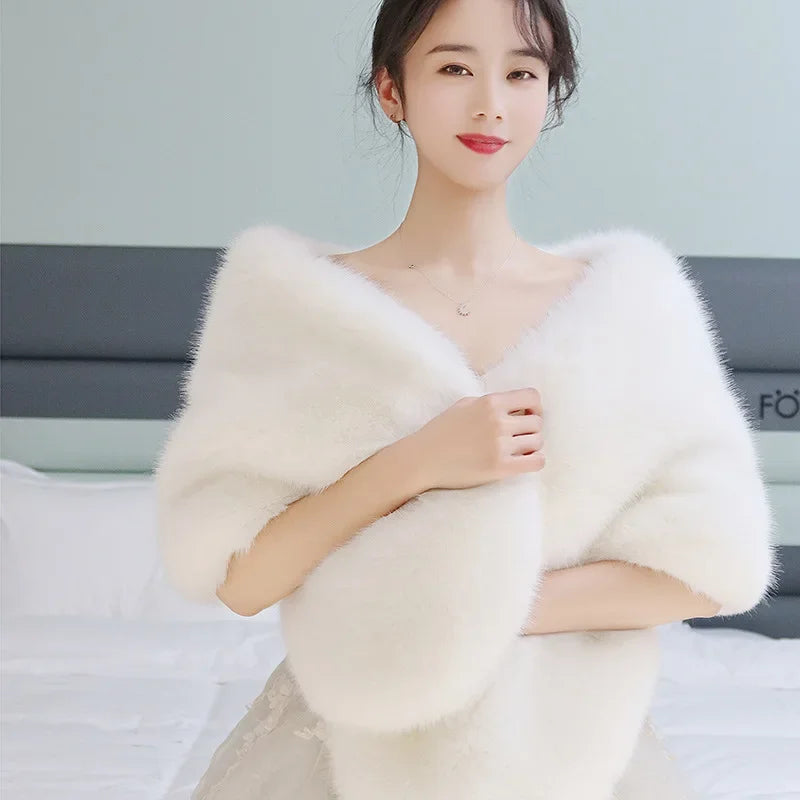 Women's Faux Fur Shawl With Fox Collar Cropped Jacket